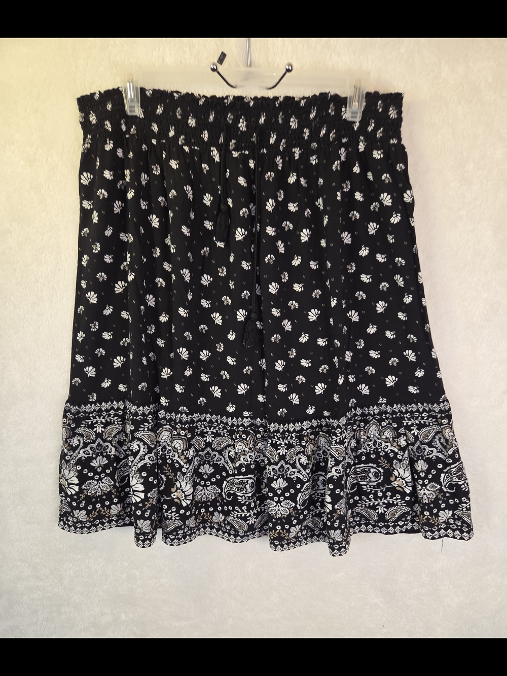 Sonoma Boho Midi Skirt Black White Floral Paisley Elastic Waist Tassel Sz XXL
